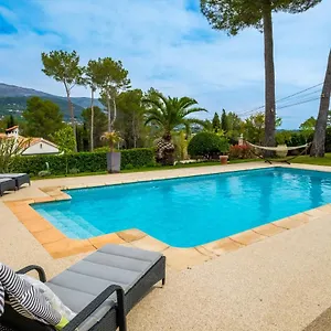 Appartement Des Pins, Peymeinade